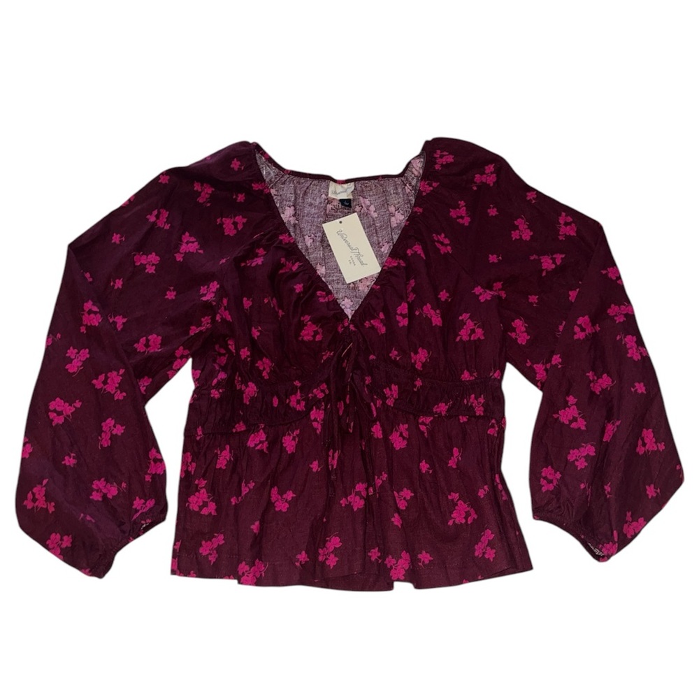 NWT Universal Thread Top